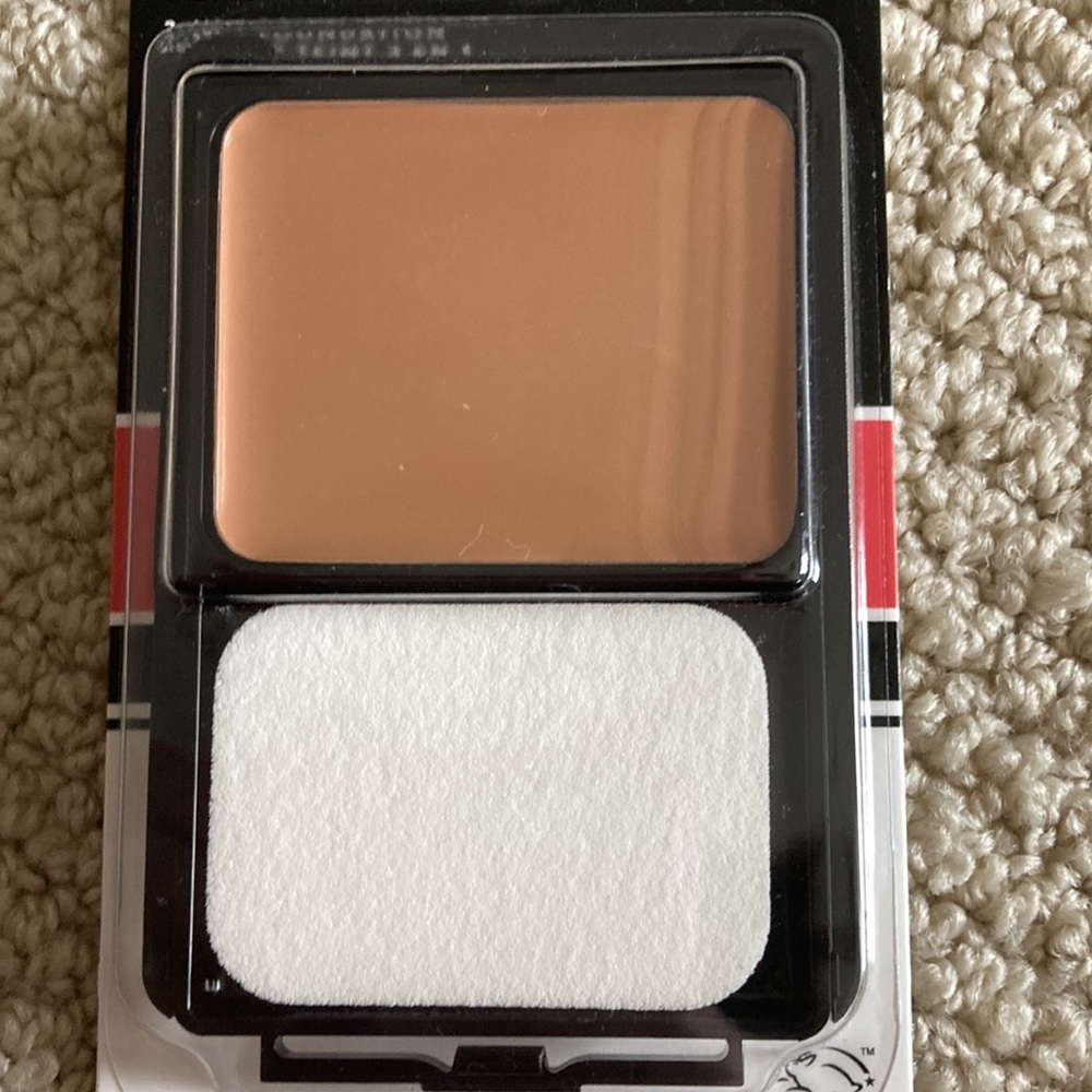 Covergirl Outlast All-Day Ultimate Finish 3 in 1 Foundation 455 Soft Honey NIB - Picture 4 of 6